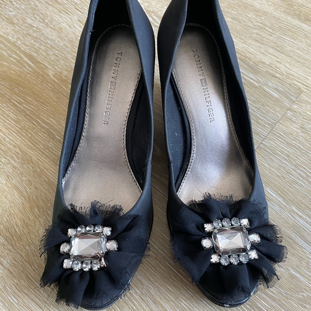 Tommy heels
